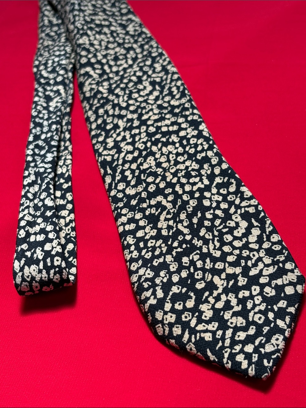 Giorgio Armani vintage silk tie!